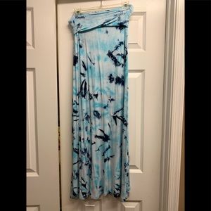 Tie does style maxi skirt. Size M